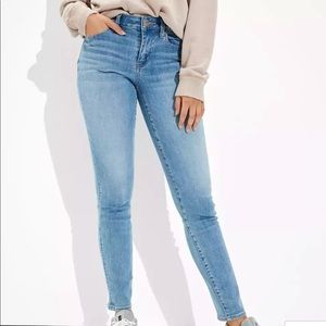 American Eagle Low Rise Super Stretch Skinny Jean NWT